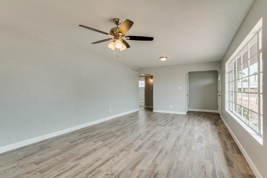 5614 N 20th Dr, Phoenix, AZ 85015 photo 5