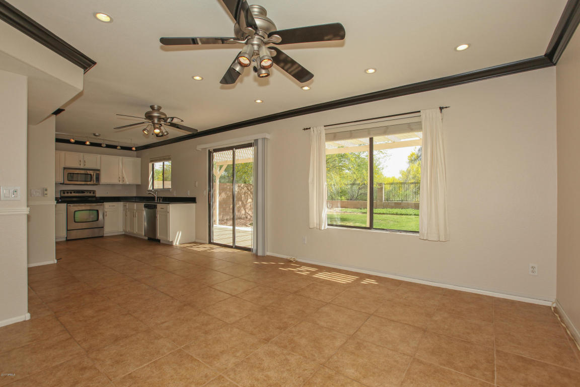 2133 E Robin Ln, Phoenix, AZ 85024 photo 13