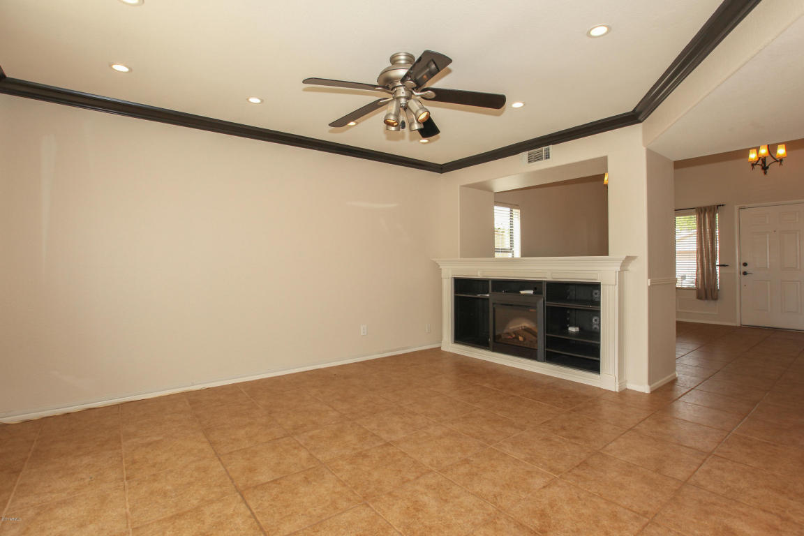 2133 E Robin Ln, Phoenix, AZ 85024 photo 10