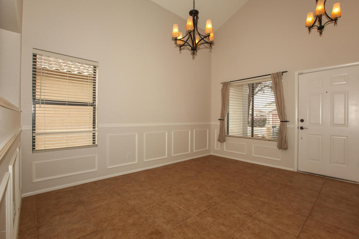 2133 E Robin Ln, Phoenix, AZ 85024 photo 7