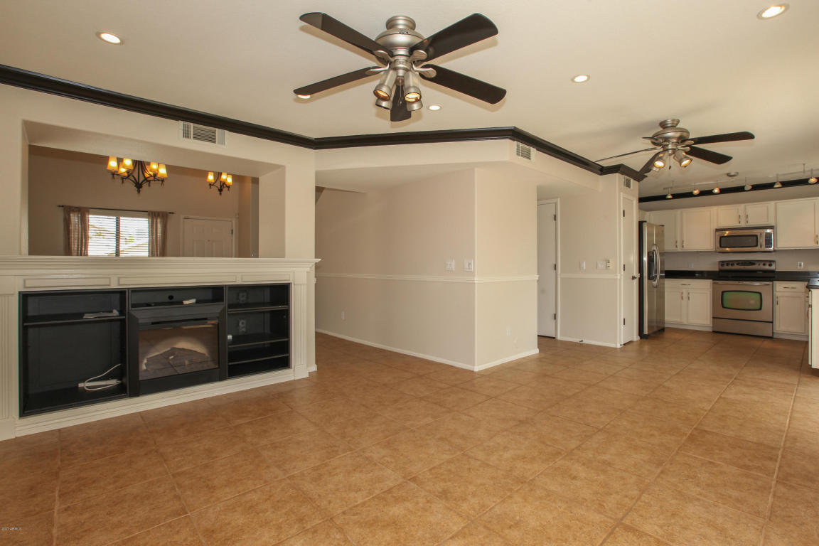 2133 E Robin Ln, Phoenix, AZ 85024 photo 12