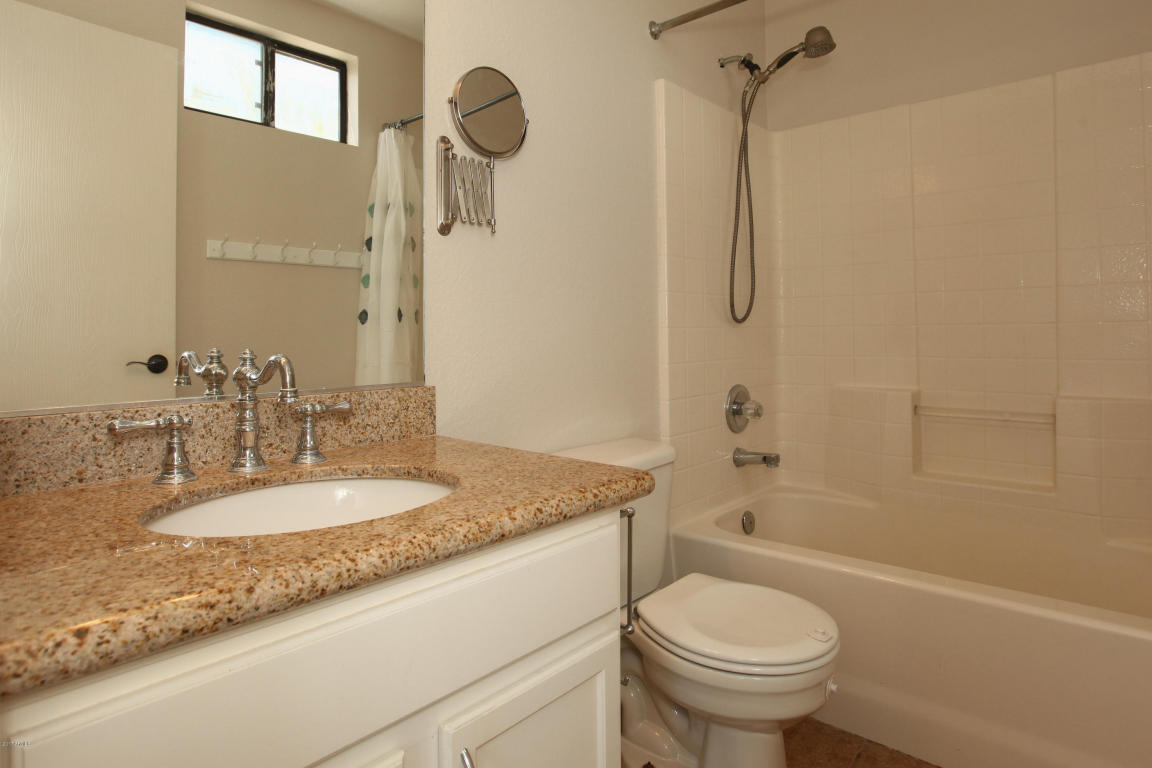 2133 E Robin Ln, Phoenix, AZ 85024 photo 23