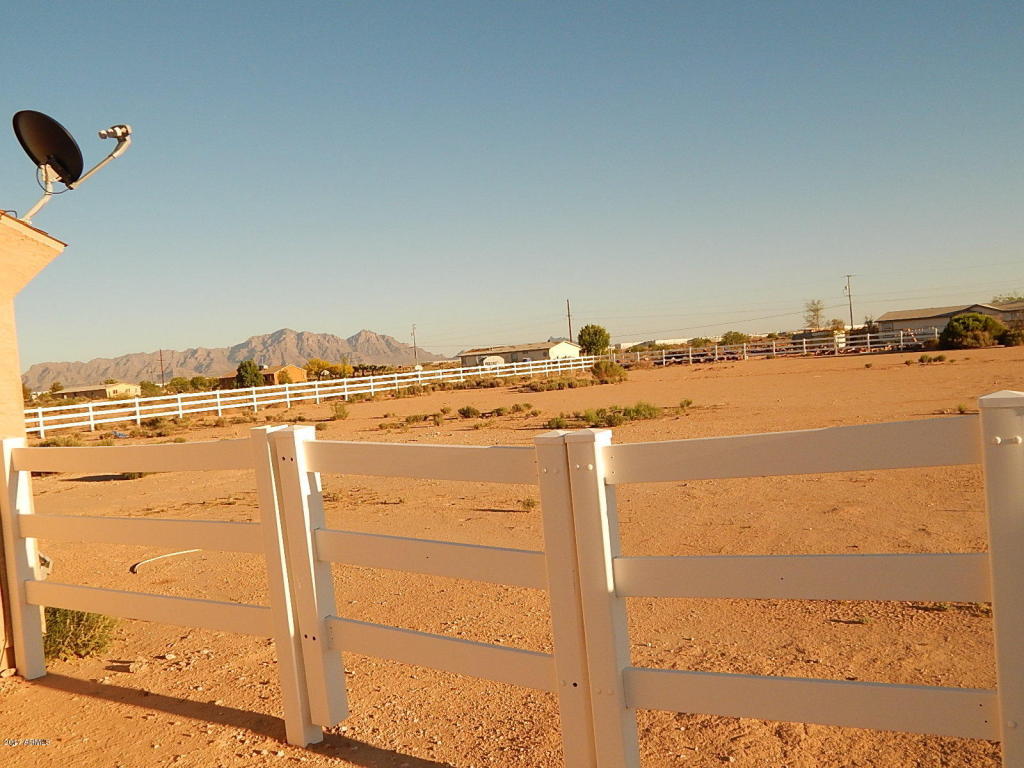 3327 E Batten Rd, Eloy, AZ 85131 photo 4