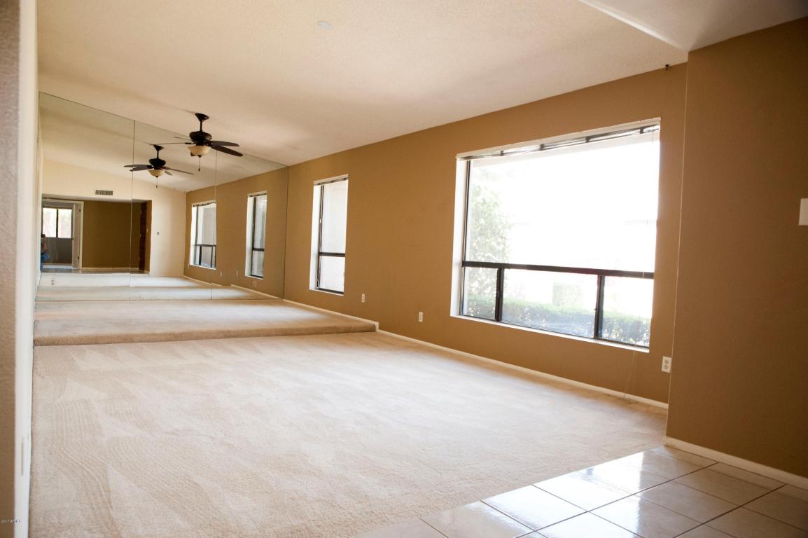 115 E Paradise Ln, Phoenix, AZ 85022 photo 3