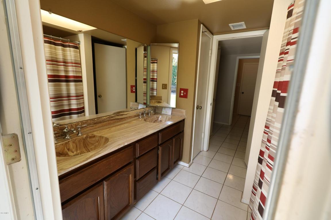 115 E Paradise Ln, Phoenix, AZ 85022 photo 16