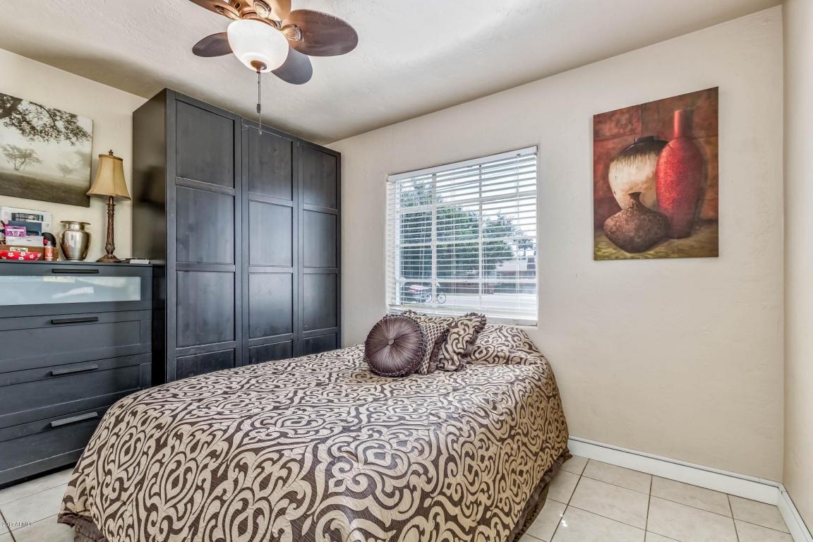 902 E Montebello Ave, Phoenix, AZ 85014 photo 7