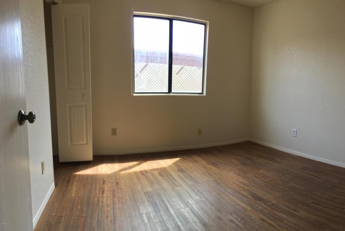 689 E Hondo Ave, Apache Junction, AZ 85119 photo 9