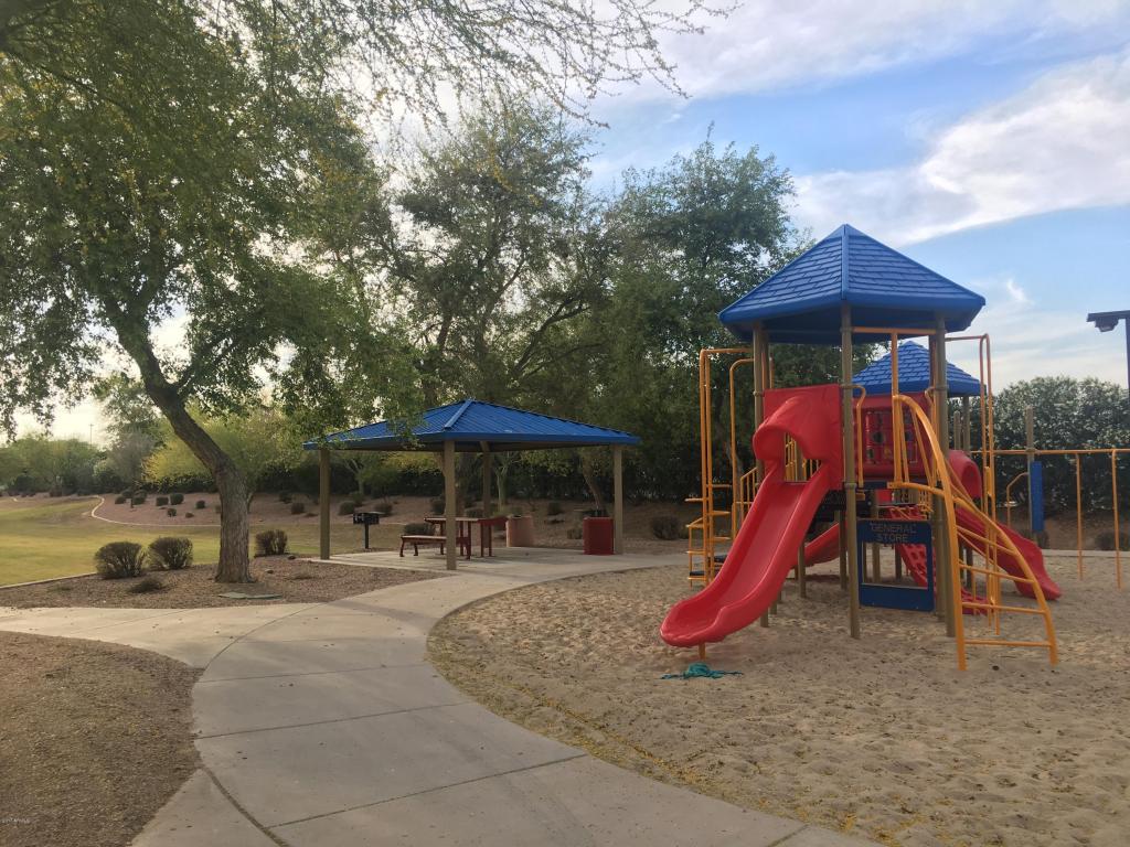 1671 E Amber Ln, Gilbert, AZ 85296 photo 41