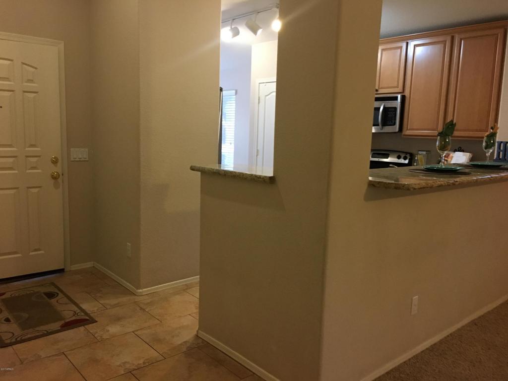 1671 E Amber Ln, Gilbert, AZ 85296 photo 4