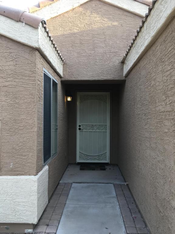 1671 E Amber Ln, Gilbert, AZ 85296 photo 2