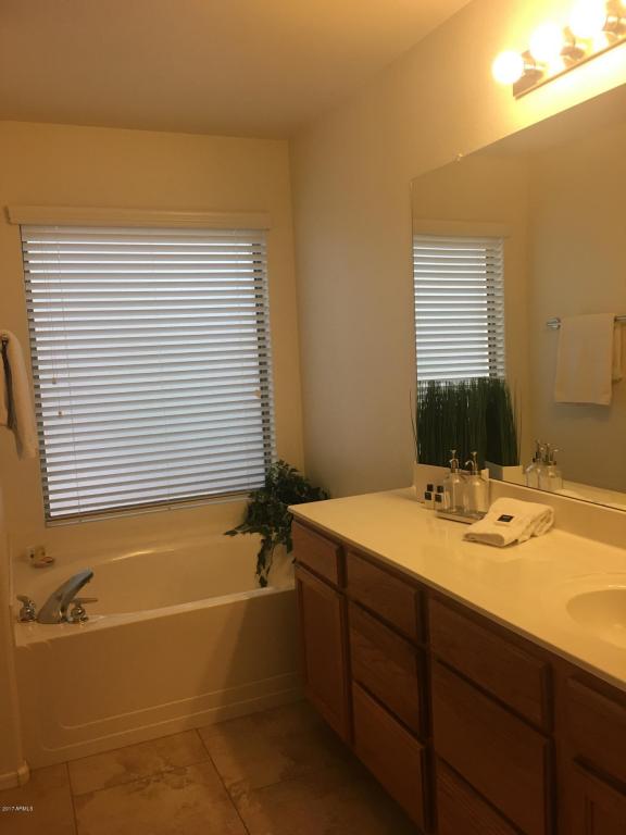 1671 E Amber Ln, Gilbert, AZ 85296 photo 21