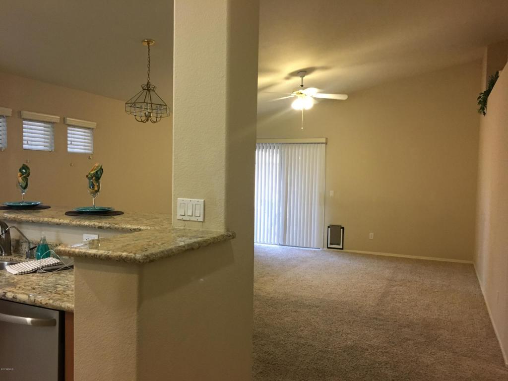 1671 E Amber Ln, Gilbert, AZ 85296 photo 3