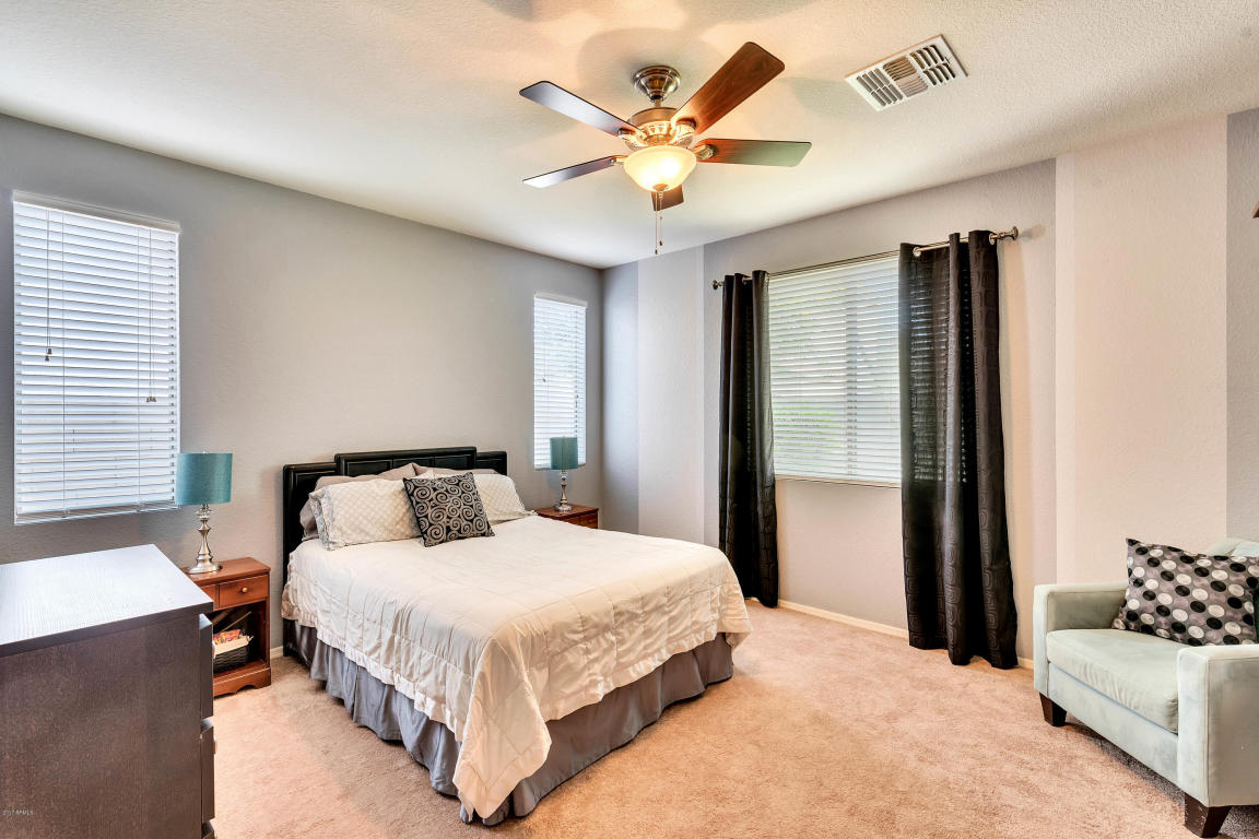 3640 E Sebastian Ln, Gilbert, AZ 85297 photo 8