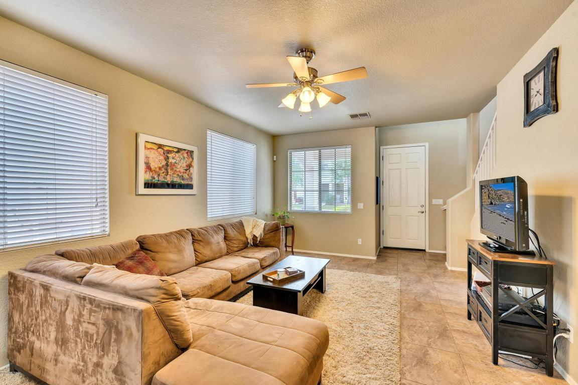 3640 E Sebastian Ln, Gilbert, AZ 85297 photo 4