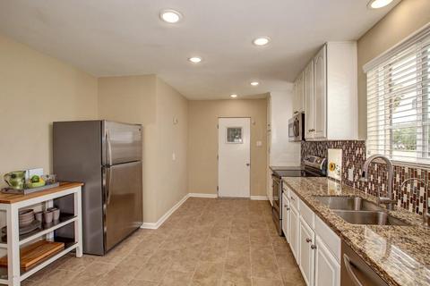 4002 N 32nd Pl, Phoenix, AZ 85018 photo 8