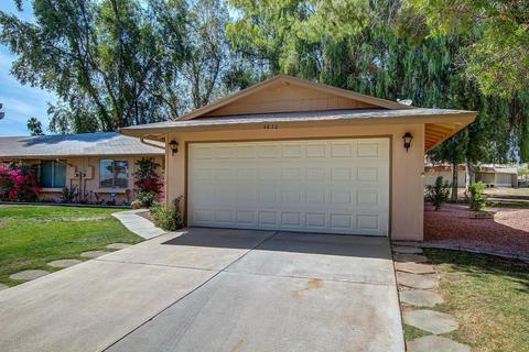 4832 E Lake Point Cir, Phoenix, AZ 85044 photo 1