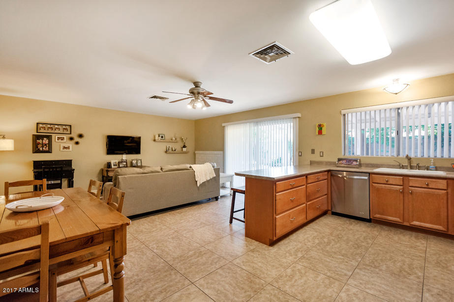 2429 E Hilton Ave, Mesa, AZ 85204 photo 5
