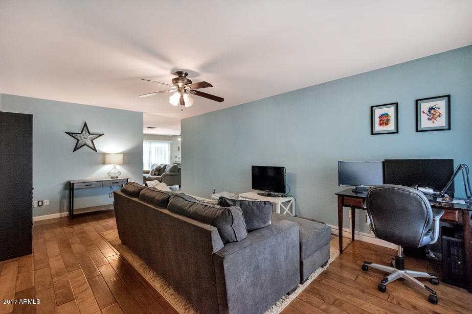 2429 E Hilton Ave, Mesa, AZ 85204 photo 1