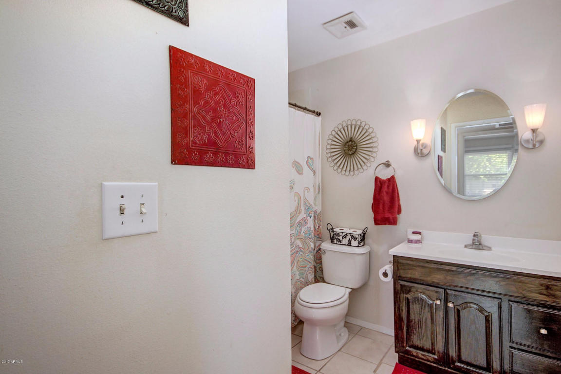 2035 W Eugie Ave, Phoenix, AZ 85029 photo 14