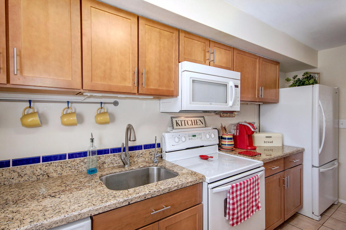 2035 W Eugie Ave, Phoenix, AZ 85029 photo 11