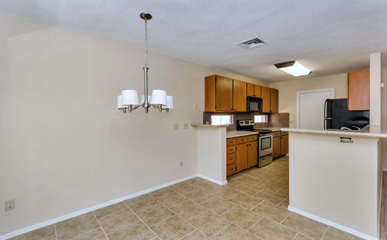 1719 E Aire Libre Ave, Phoenix, AZ 85022 photo 8