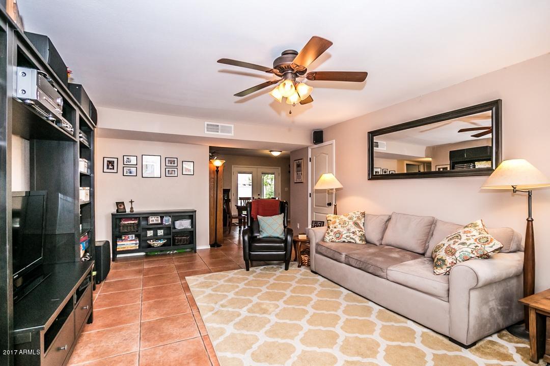 255 E Auburn Dr, Tempe, AZ 85283 photo 4