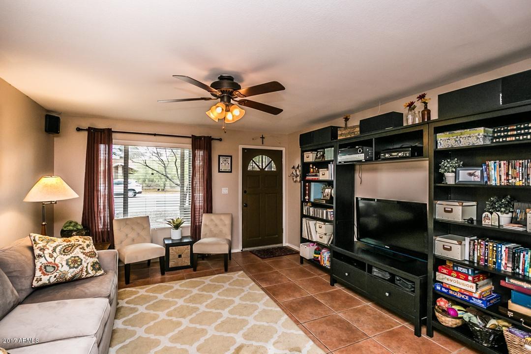 255 E Auburn Dr, Tempe, AZ 85283 photo 3