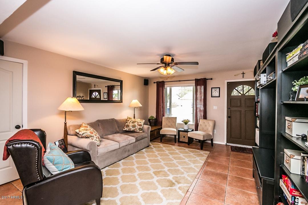 255 E Auburn Dr, Tempe, AZ 85283 photo 2
