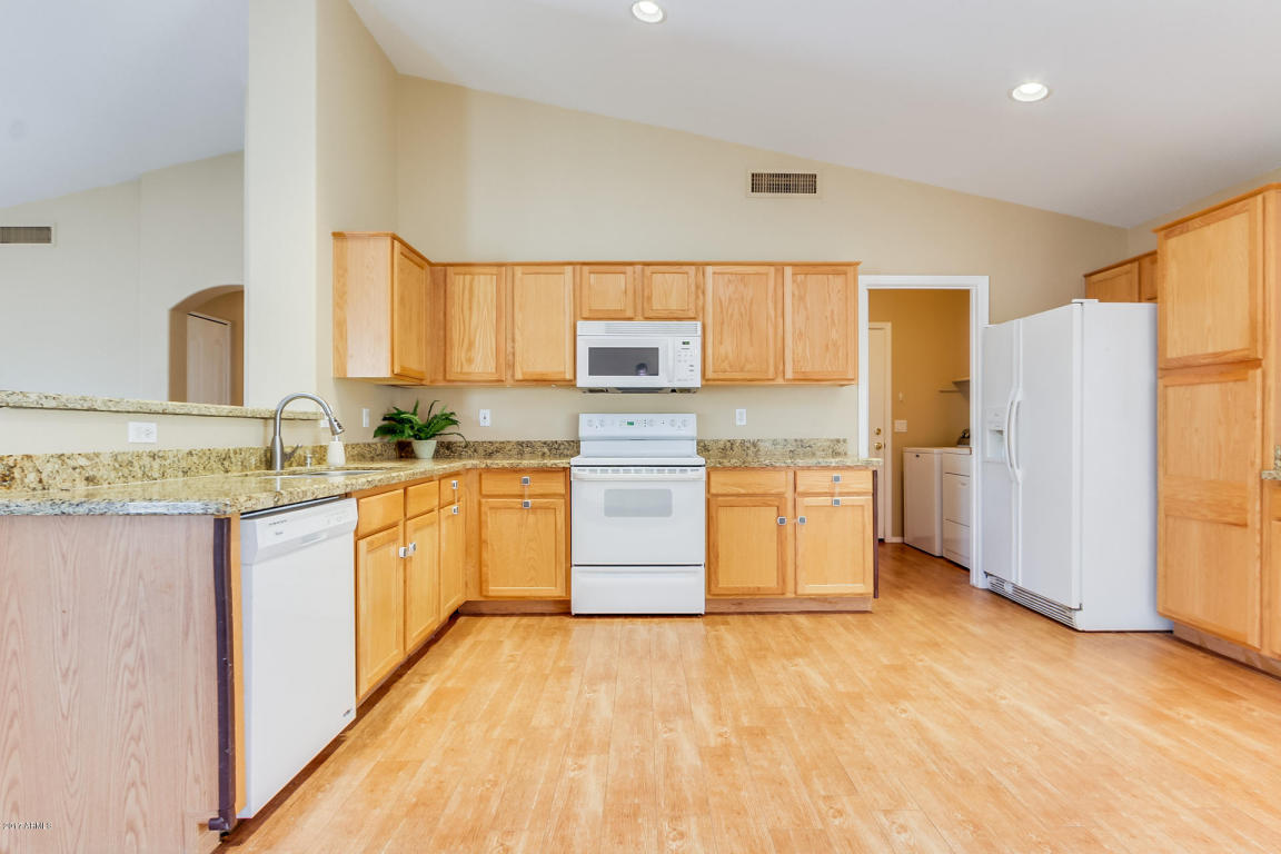 658 S 110th Pl, Mesa, AZ 85208 photo 4