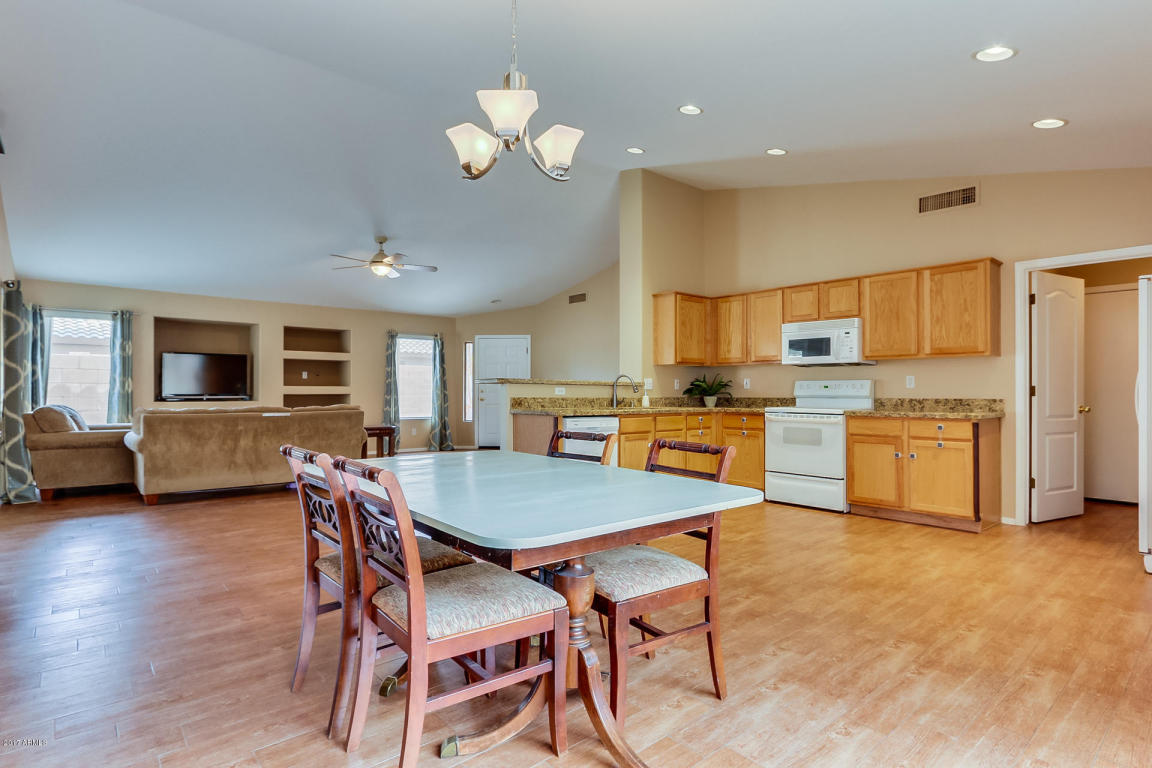 658 S 110th Pl, Mesa, AZ 85208 photo 3