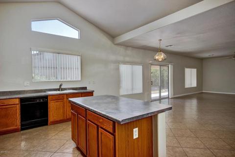 10504 E Dolphin Ave, Mesa, AZ 85208 photo 4