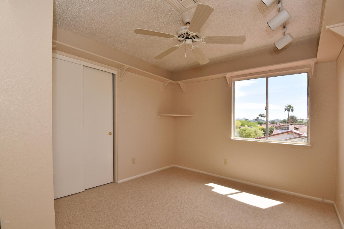 1805 E Winchcomb Dr, Phoenix, AZ 85022 photo 19