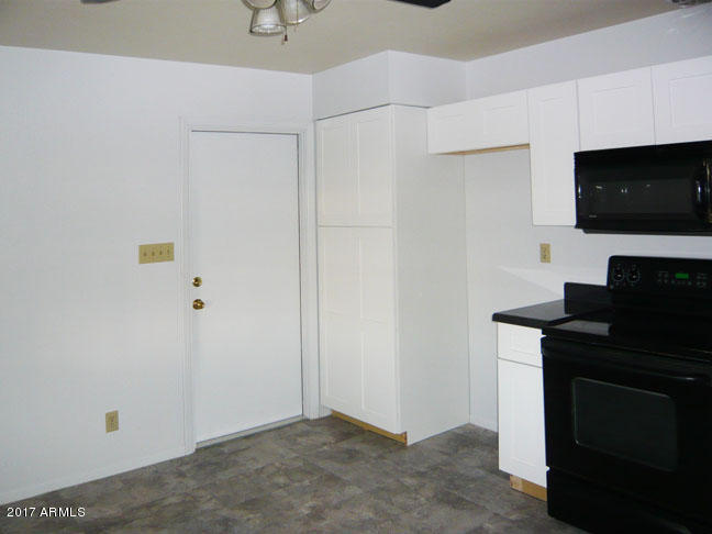 2010 E Alder Cir, Mesa, AZ 85204 photo 4