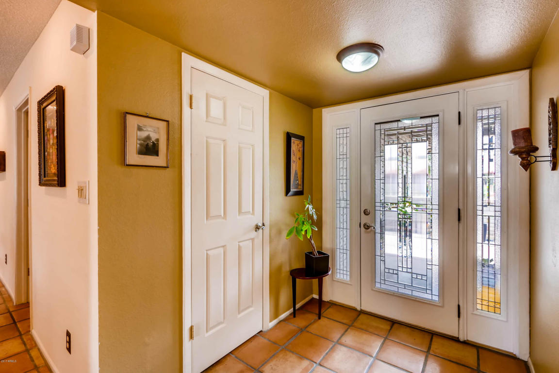 854 E Sandra Ter, Phoenix, AZ 85022 photo 3