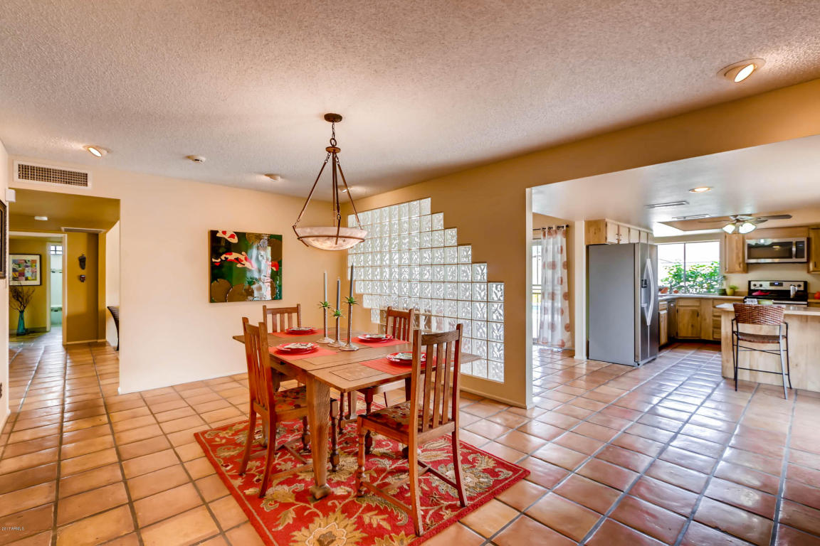 854 E Sandra Ter, Phoenix, AZ 85022 photo 9