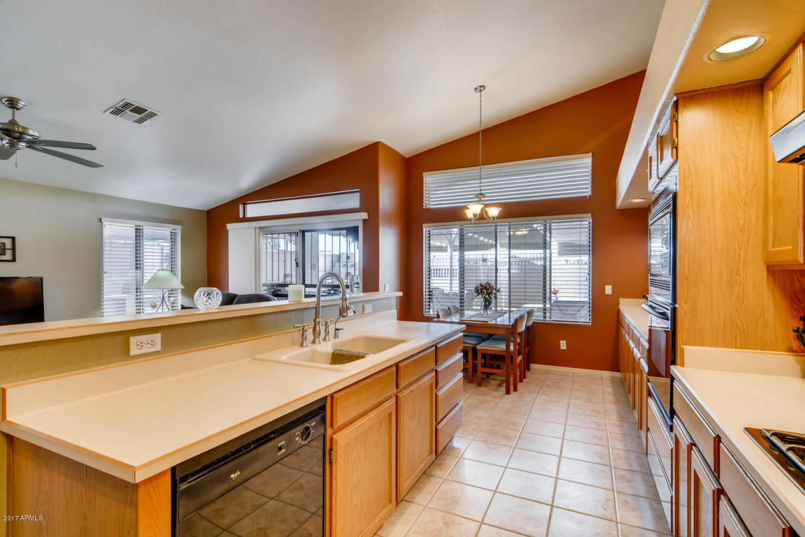6449 E Melrose St, Mesa, AZ 85215 photo 2