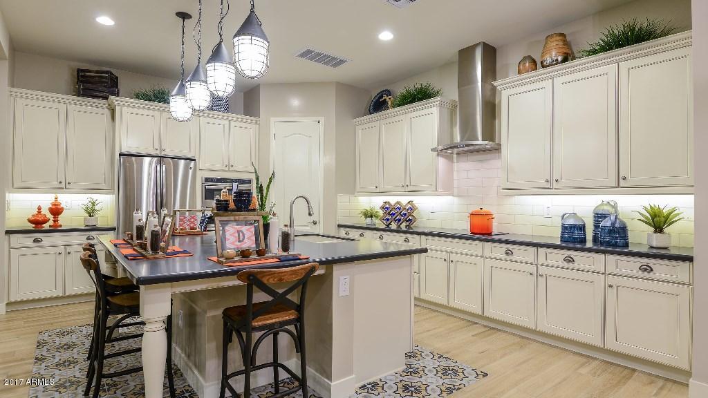 4633 E Walter Way, Phoenix, AZ 85050 photo 8