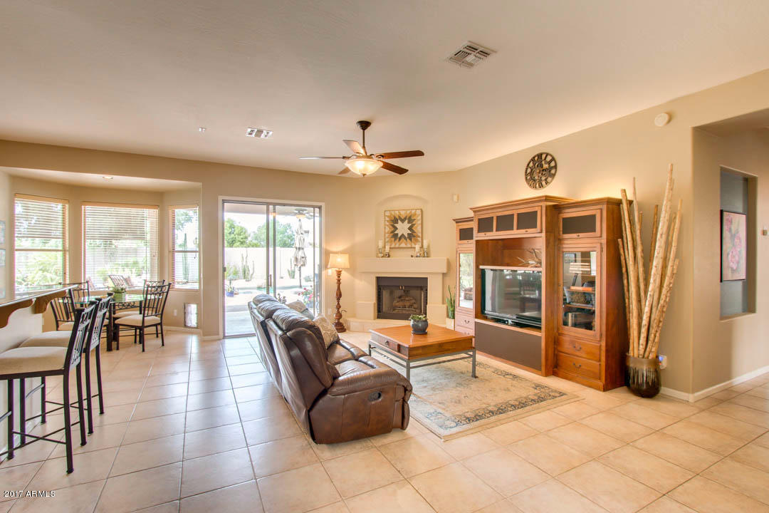 446 S Red Rock St, Gilbert, AZ 85296 photo 8