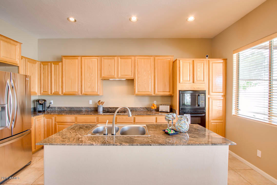 446 S Red Rock St, Gilbert, AZ 85296 photo 12