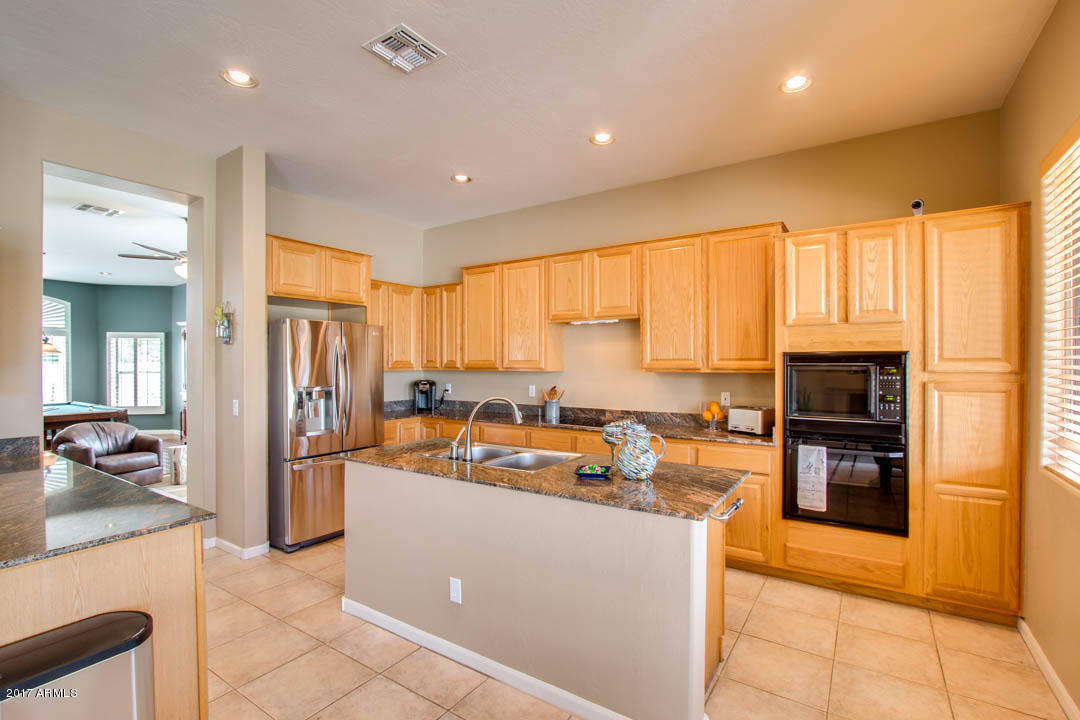 446 S Red Rock St, Gilbert, AZ 85296 photo 11