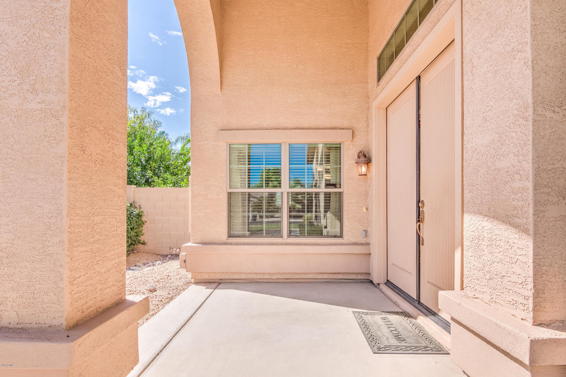 251 E Bernie Ln, Gilbert, AZ 85295 photo 4