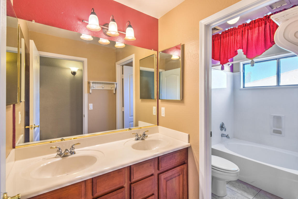 251 E Bernie Ln, Gilbert, AZ 85295 photo 34