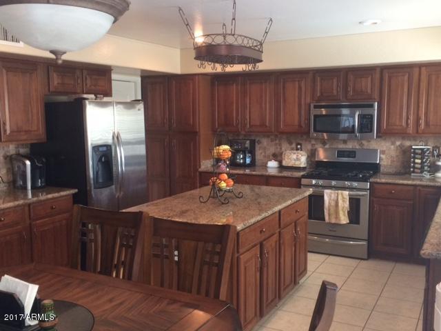 251 E Bernie Ln, Gilbert, AZ 85295 photo 9