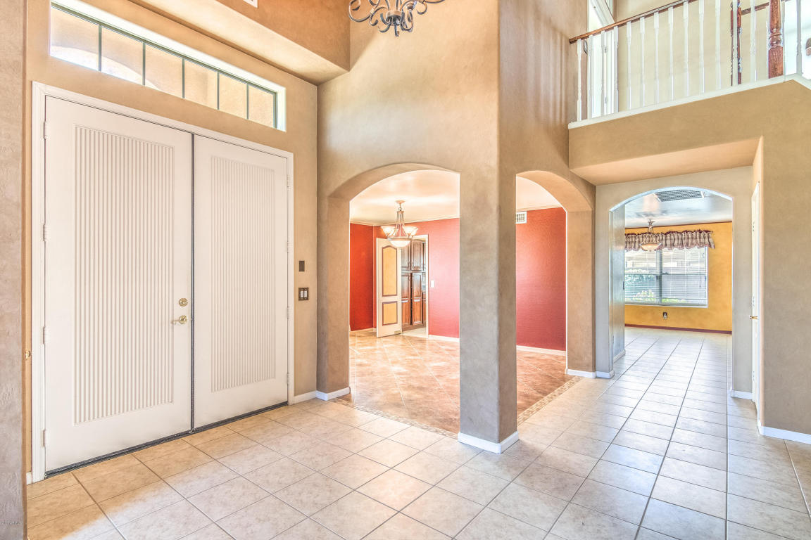 251 E Bernie Ln, Gilbert, AZ 85295 photo 5