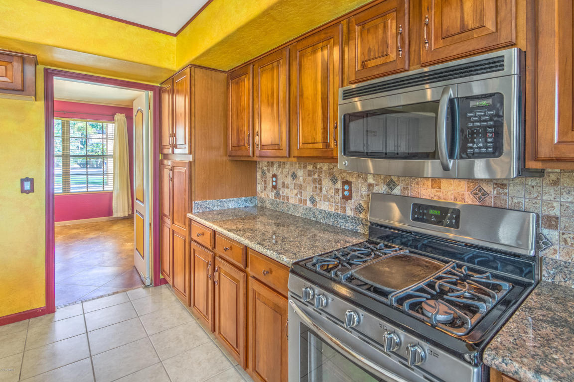 251 E Bernie Ln, Gilbert, AZ 85295 photo 10