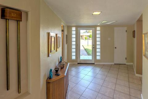 37 E Orange Dr, Phoenix, AZ 85012 photo 3