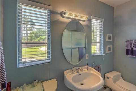 37 E Orange Dr, Phoenix, AZ 85012 photo 11