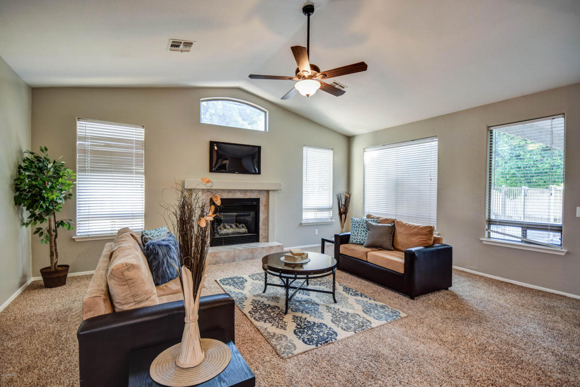 1843 E Pinto Dr, Gilbert, AZ 85296 photo 2