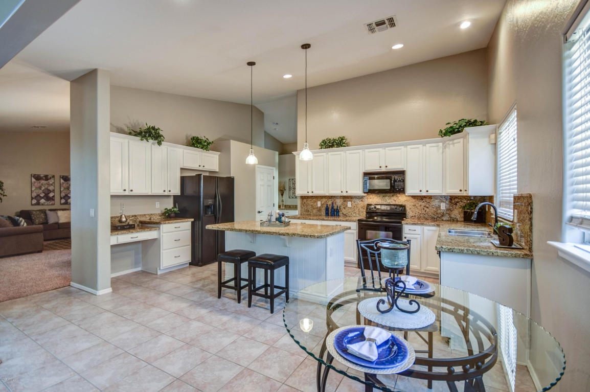 1843 E Pinto Dr, Gilbert, AZ 85296 photo 12