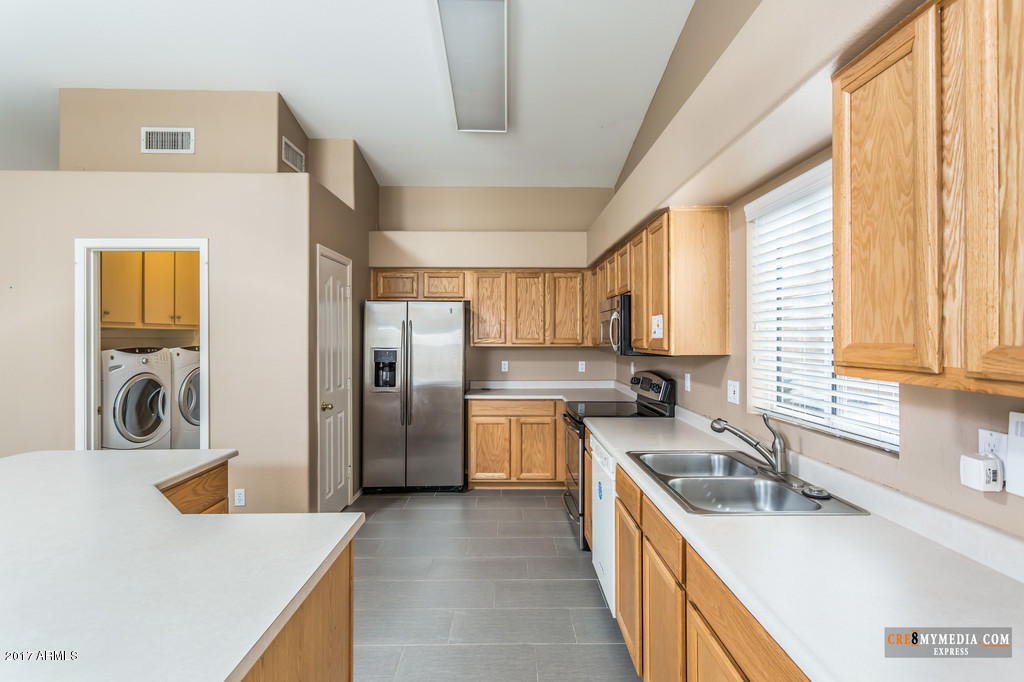 1468 S Vine St, Gilbert, AZ 85233 photo 8
